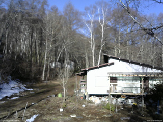 長野県菅平高原 ゆたか山荘 西側(坂上) 2026/04/09 07:00