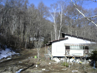 長野県菅平高原 ゆたか山荘 西側(坂上) 2026/04/09 07:45