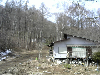 長野県菅平高原 ゆたか山荘 西側(坂上) 2026/04/09 10:45