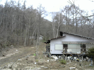 長野県菅平高原 ゆたか山荘 西側(坂上) 2026/04/09 14:30