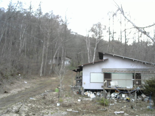 長野県菅平高原 ゆたか山荘 西側(坂上) 2026/04/09 17:45