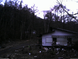 長野県菅平高原 ゆたか山荘 西側(坂上) 2026/04/10 18:30