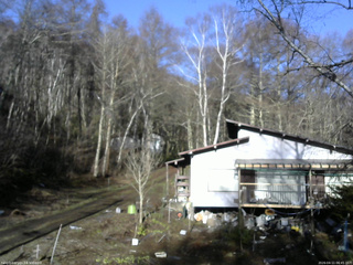 長野県菅平高原 ゆたか山荘 西側(坂上) 2026/04/11 06:45