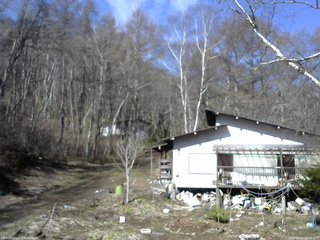 長野県菅平高原 ゆたか山荘 西側(坂上) 2026/04/11 09:00