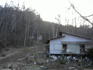 長野県菅平高原 ゆたか山荘 西側(坂上) 2026/04/11 17:15