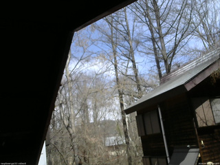 長野県菅平高原 ゆたか山荘 北側 2026/04/13 12:00