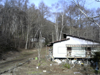 長野県菅平高原 ゆたか山荘 西側(坂上) 2026/04/13 07:15