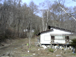 長野県菅平高原 ゆたか山荘 西側(坂上) 2026/04/13 08:30