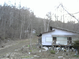 長野県菅平高原 ゆたか山荘 西側(坂上) 2026/04/13 17:45