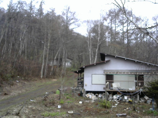 長野県菅平高原 ゆたか山荘 西側(坂上) 2026/04/15 17:15