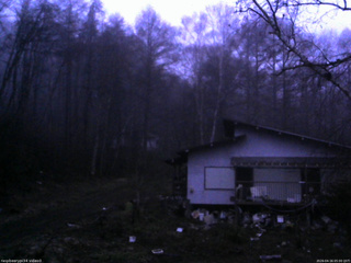 長野県菅平高原 ゆたか山荘 西側(坂上) 2026/04/16 05:00