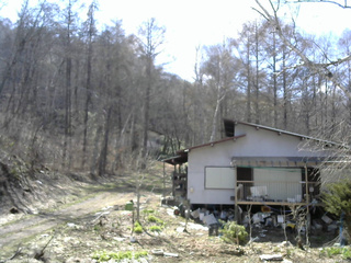 長野県菅平高原 ゆたか山荘 西側(坂上) 2026/04/16 13:45