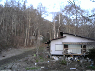 長野県菅平高原 ゆたか山荘 西側(坂上) 2026/04/17 05:15
