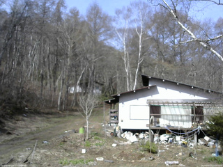 長野県菅平高原 ゆたか山荘 西側(坂上) 2026/04/17 09:00