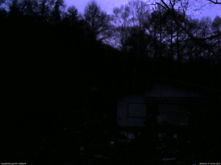 長野県菅平高原 ゆたか山荘 西側(坂上) 2026/04/17 18:45