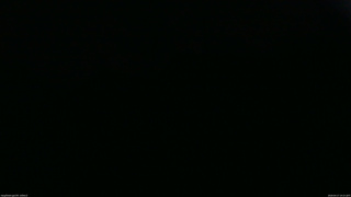 長野県菅平高原 ゆたか山荘 駐車場奥 2026/04/17 19:15