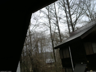 長野県菅平高原 ゆたか山荘 北側 2026/04/18 12:00