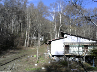 長野県菅平高原 ゆたか山荘 西側(坂上) 2026/04/18 06:45