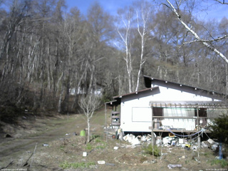 長野県菅平高原 ゆたか山荘 西側(坂上) 2026/04/18 08:15