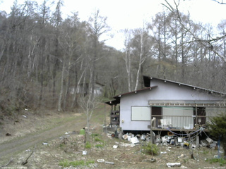 長野県菅平高原 ゆたか山荘 西側(坂上) 2026/04/18 12:00