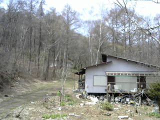 長野県菅平高原 ゆたか山荘 西側(坂上) 2026/04/19 11:30