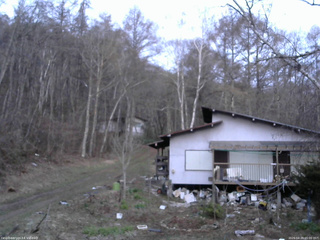 長野県菅平高原 ゆたか山荘 西側(坂上) 2026/04/20 05:00