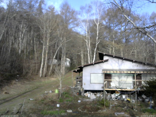 長野県菅平高原 ゆたか山荘 西側(坂上) 2026/04/20 06:30