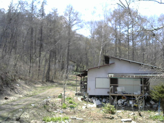 長野県菅平高原 ゆたか山荘 西側(坂上) 2026/04/20 13:00