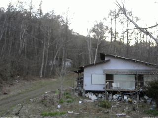 長野県菅平高原 ゆたか山荘 西側(坂上) 2026/04/20 18:00