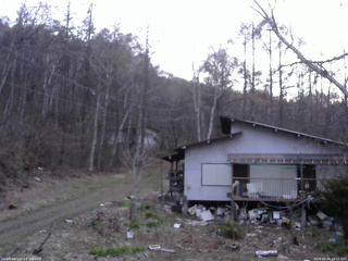 長野県菅平高原 ゆたか山荘 西側(坂上) 2026/04/20 18:15