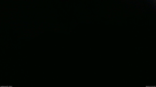 長野県菅平高原 ゆたか山荘 駐車場奥 2026/04/22 19:45