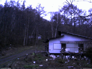 長野県菅平高原 ゆたか山荘 西側(坂上) 2026/04/23 18:30