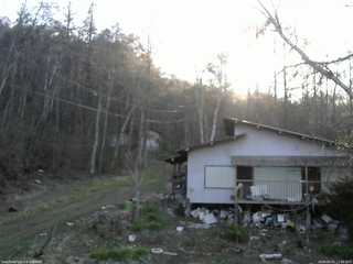 長野県菅平高原 ゆたか山荘 西側(坂上) 2026/04/25 17:00