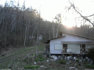 長野県菅平高原 ゆたか山荘 西側(坂上) 2026/04/25 17:15