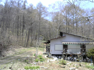 長野県菅平高原 ゆたか山荘 西側(坂上) 2026/04/26 12:00
