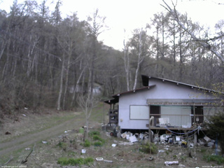 長野県菅平高原 ゆたか山荘 西側(坂上) 2026/04/26 18:15