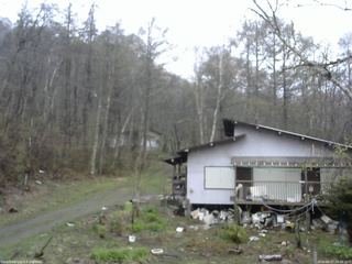 長野県菅平高原 ゆたか山荘 西側(坂上) 2026/04/27 08:00