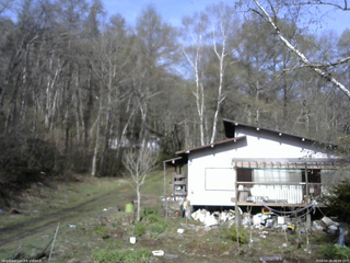 長野県菅平高原 ゆたか山荘 西側(坂上) 2026/04/28 08:00