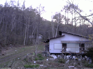 長野県菅平高原 ゆたか山荘 西側(坂上) 2026/04/28 18:30