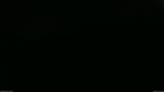 長野県菅平高原 ゆたか山荘 駐車場奥 2026/05/03 19:15