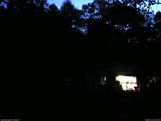 長野県菅平高原 ゆたか山荘 西側(坂上) 2026/05/15 19:15