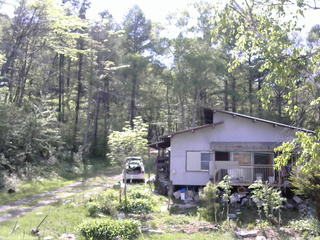 長野県菅平高原 ゆたか山荘 西側(坂上) 2026/05/18 14:15