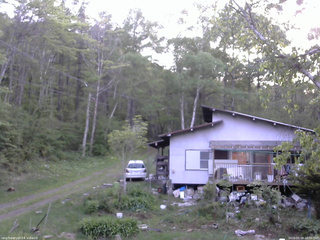 長野県菅平高原 ゆたか山荘 西側(坂上) 2026/05/18 18:00
