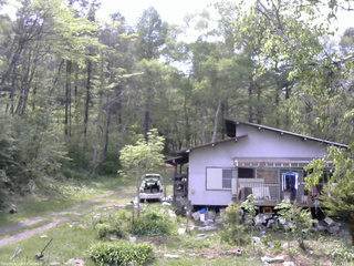長野県菅平高原 ゆたか山荘 西側(坂上) 2026/05/19 13:15