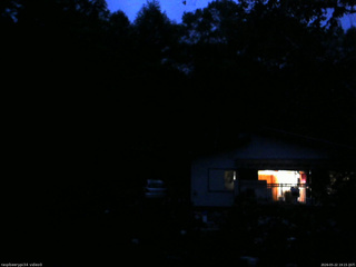 長野県菅平高原 ゆたか山荘 西側(坂上) 2026/05/22 19:15