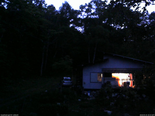 長野県菅平高原 ゆたか山荘 西側(坂上) 2026/05/25 19:15