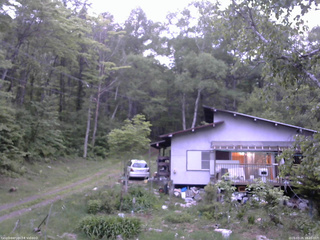 長野県菅平高原 ゆたか山荘 西側(坂上) 2026/05/26 18:45
