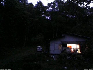 長野県菅平高原 ゆたか山荘 西側(坂上) 2026/05/27 19:15