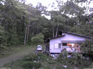 長野県菅平高原 ゆたか山荘 西側(坂上) 2026/05/29 19:00