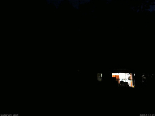 長野県菅平高原 ゆたか山荘 西側(坂上) 2026/05/29 19:45